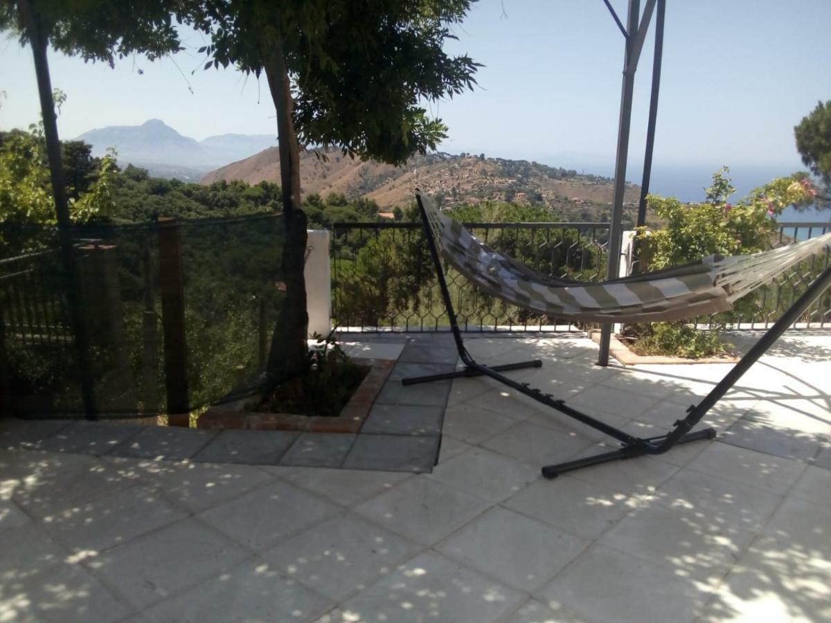 تْشيفالو Incantevole Villa Con Vista Mozzafiato المظهر الخارجي الصورة